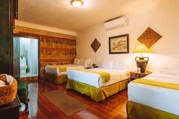 El Carmen Hotel
