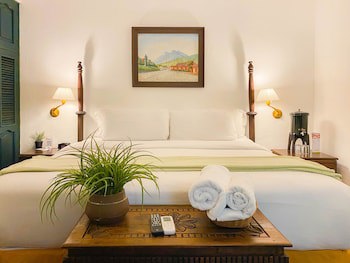 El Carmen Hotel