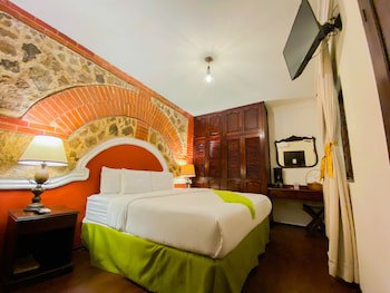 El Carmen Hotel