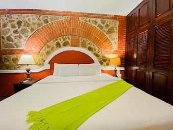 El Carmen Hotel
