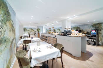 Grand Hotel Normandy By Cw Hotel Collection
