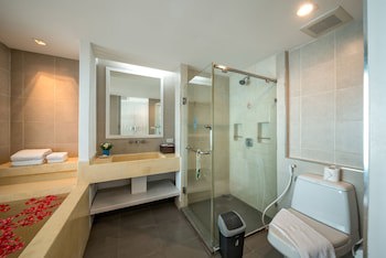 Andamantra Resort And Villa Phuket