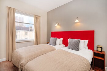 Clifton Hotel