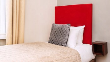 Clifton Hotel
