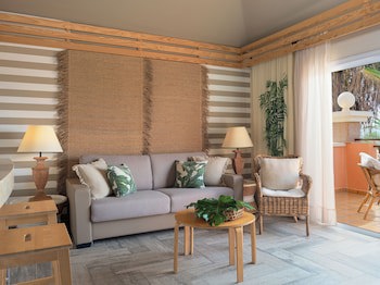 Green Garden Resort & Suites