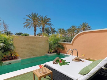 Green Garden Resort & Suites