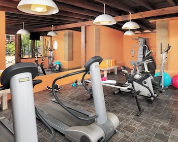 Green Garden Resort & Suites