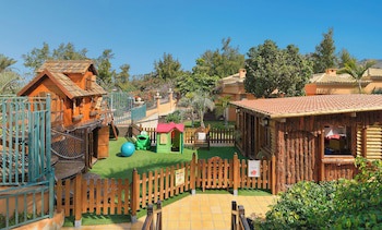 Green Garden Resort & Suites