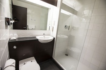 Days Inn By Wyndham London Stansted Airport