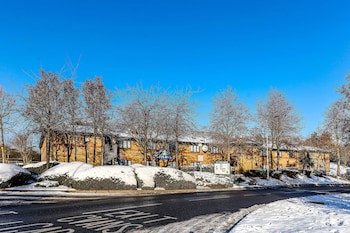 Days Inn By Wyndham London Stansted Airport