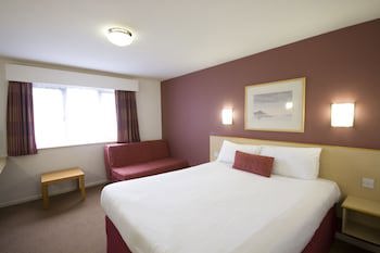 Days Inn By Wyndham London Stansted Airport