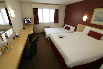 Days Inn By Wyndham London Stansted Airport