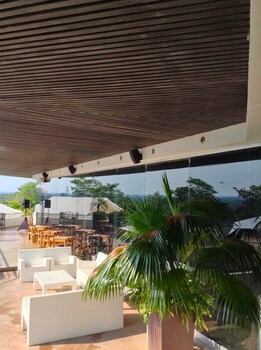 Holiday Inn Villahermosa Aeropuerto, An Ihg Hotel
