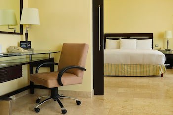 Holiday Inn Villahermosa Aeropuerto, An Ihg Hotel