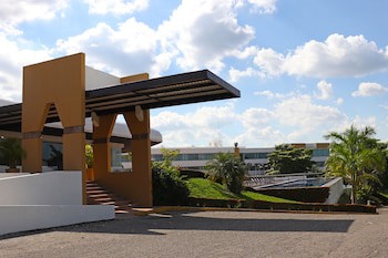 Holiday Inn Villahermosa Aeropuerto, An Ihg Hotel