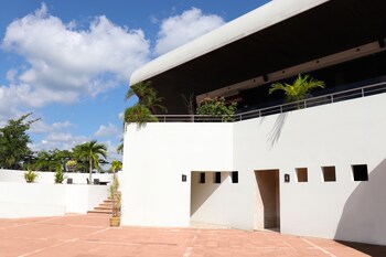 Holiday Inn Villahermosa Aeropuerto, An Ihg Hotel