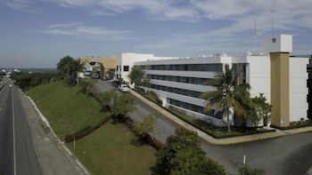 Holiday Inn Villahermosa Aeropuerto, An Ihg Hotel