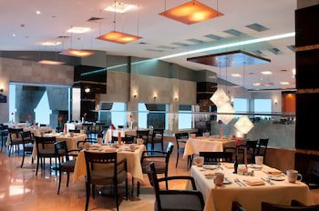 Holiday Inn Villahermosa Aeropuerto, An Ihg Hotel