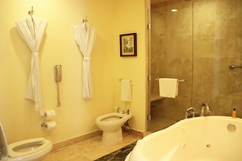 Holiday Inn Villahermosa Aeropuerto, An Ihg Hotel
