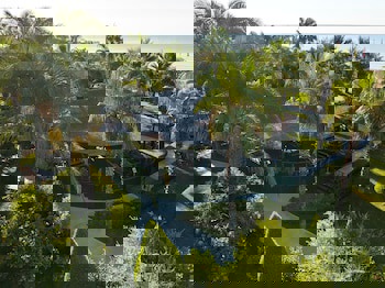 Sherwood Exclusive Lara