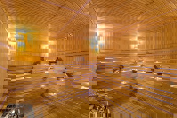 Sherwood Exclusive Lara