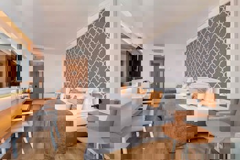 Sherwood Exclusive Lara