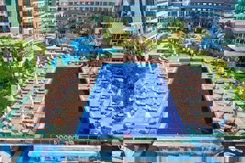 Sherwood Exclusive Lara