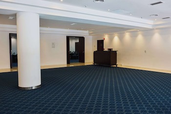 Dazzler By Wyndham Buenos Aires San Martin