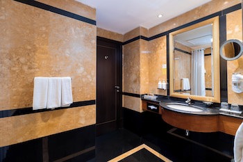 Holiday Inn Kuwait, An Ihg Hotel