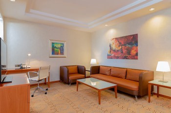 Holiday Inn Kuwait, An Ihg Hotel