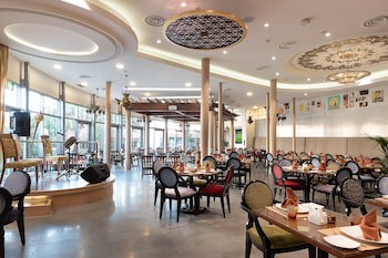 Holiday Inn Kuwait, An Ihg Hotel