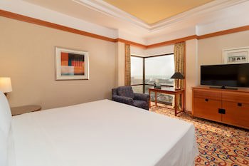 Holiday Inn Kuwait, An Ihg Hotel