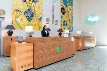 Holiday Inn Kuwait, An Ihg Hotel