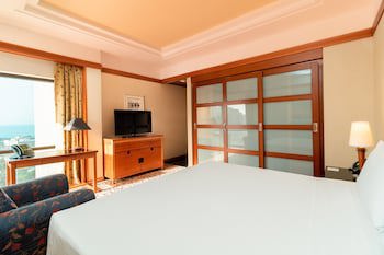 Holiday Inn Kuwait, An Ihg Hotel