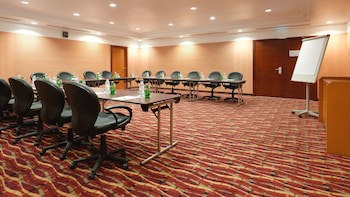 Holiday Inn Kuwait, An Ihg Hotel