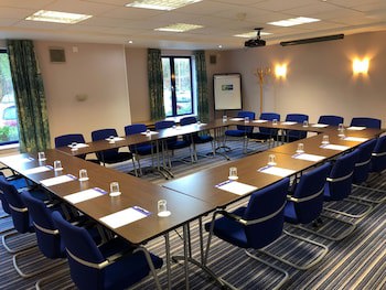 Holiday Inn Express Poole, An Ihg Hotel
