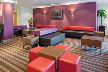 Holiday Inn Express Poole, An Ihg Hotel