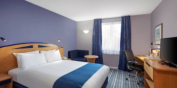 Holiday Inn Express Poole, An Ihg Hotel