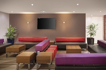 Holiday Inn Express Poole, An Ihg Hotel