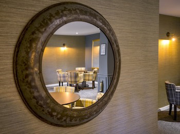 The Bridge House, Bw Signature Collection
