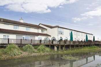 The Bridge House, Bw Signature Collection