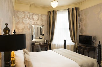 Brooks Guesthouse