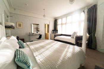 Brooks Guesthouse