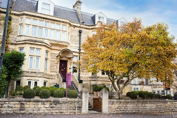 Brooks Guesthouse