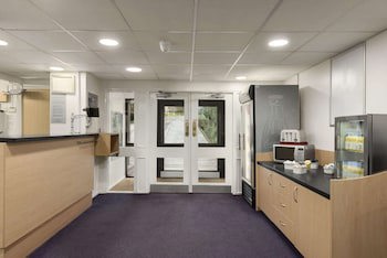 Days Inn By Wyndham Bridgend Cardiff M4