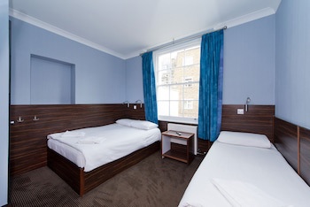 Crestfield Hotel