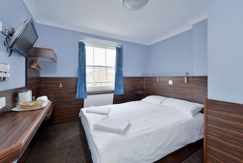 Crestfield Hotel