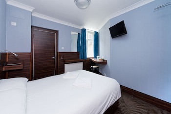 Crestfield Hotel