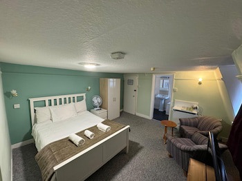 The George Hotel
