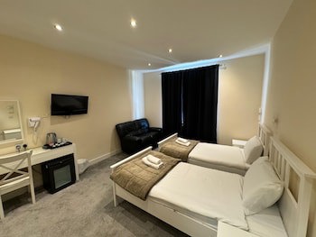 The George Hotel